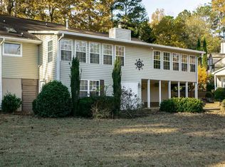 185 Valley Brook Dr, Newnan, GA 30265
