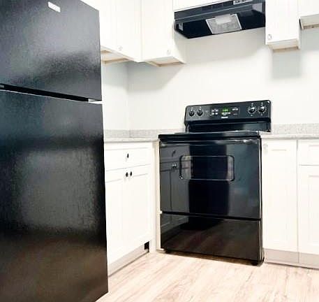 4th image of 1111-1109 W Academy St #1047