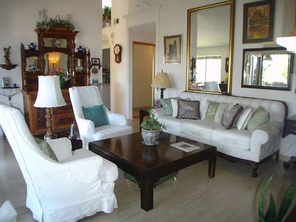 5th image of 3388 Brittan Ave APT 10