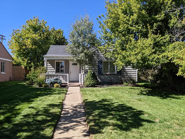 3425 Ash St — Photo 2