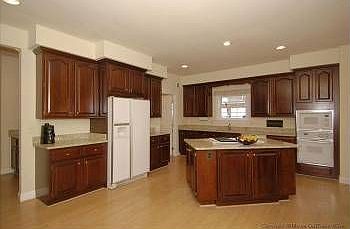 5th image of 3205 Navy Dr