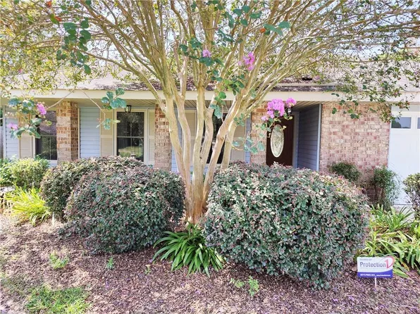 1335 Independence Dr, Slidell, LA 70458