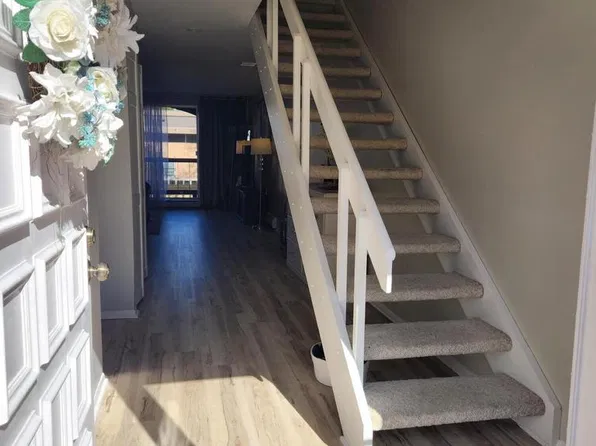 11946 W Mill ROAD #3, Milwaukee, WI 53225