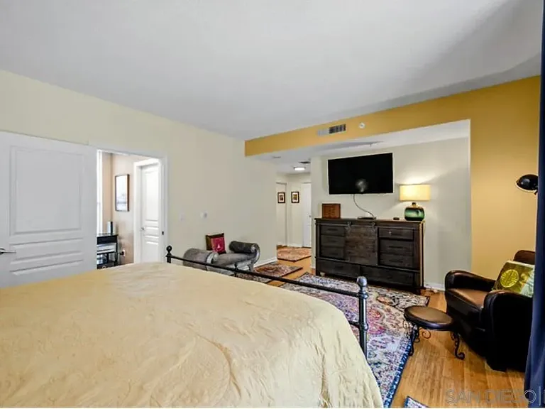 531 Front St — Photo 30