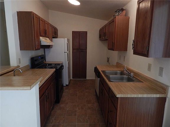 5th image of 1446 Butterfield Dr
