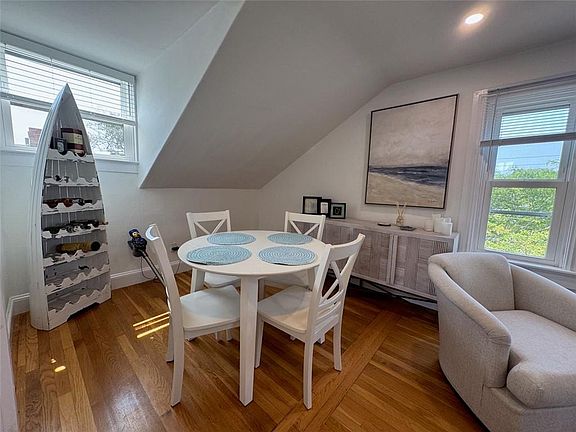 2nd image of 8 Barney St #3