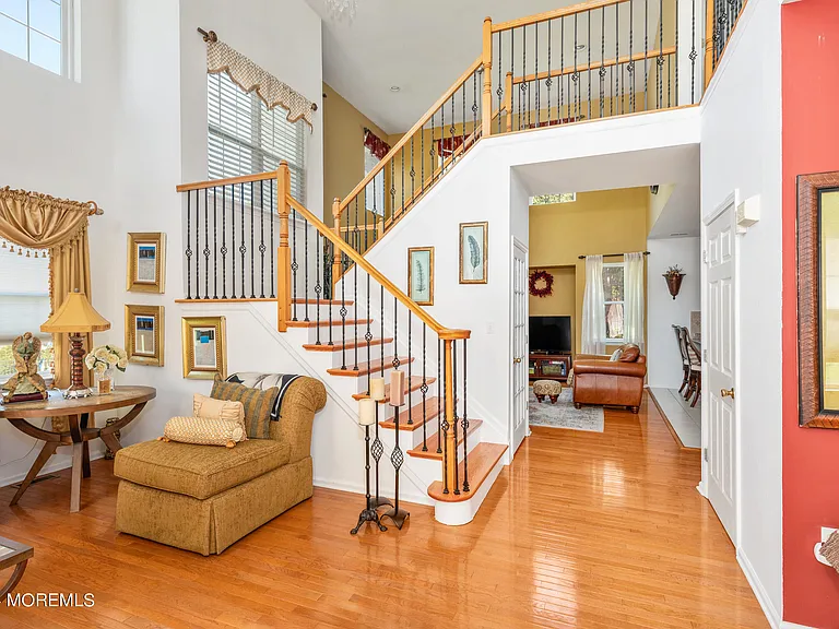 4 Scottsdale Ct — Photo 16