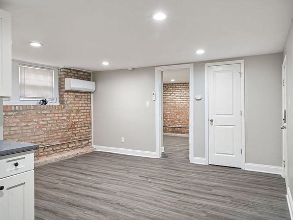 3rd image of 522-530 Gladstone Blvd #15