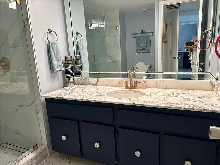 4020 Galt Ocean Dr #106 — Photo 9