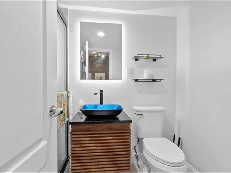 60 Parkway Dr E #12A — Photo 5