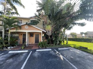 10620 NW 6th St #10620, Pembroke Pines, FL 33026