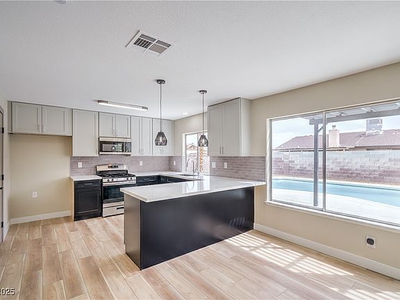 5th image of 5629 Caladonia Ave
