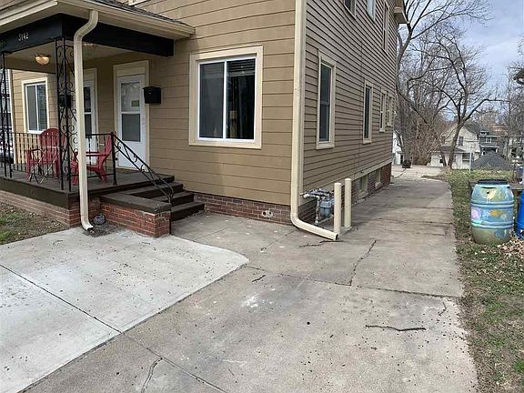 4th image of 3142-3144 Chicago St