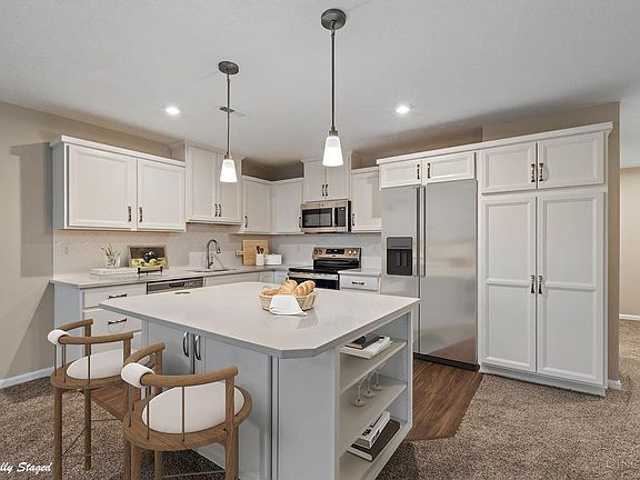 2nd image of 5883 Parkview Ln #90202