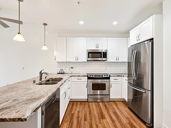 2nd image of 309 W Washington Ave Unit 203