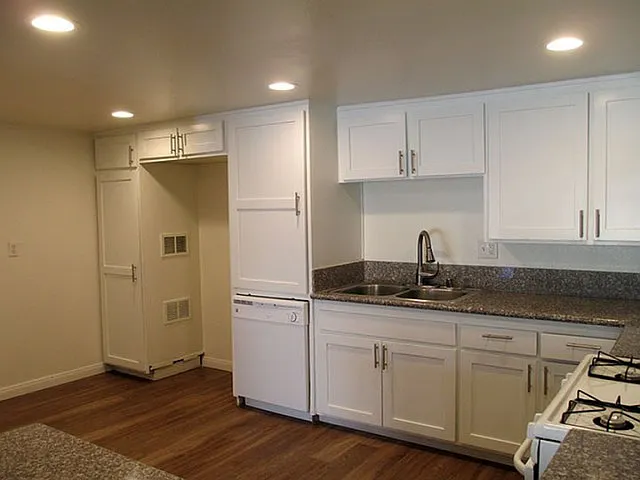 Plan C: Kitchen Plan C: Kitchen