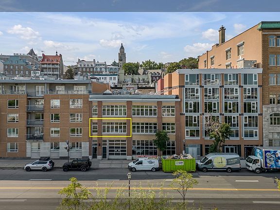 3rd image of 186 Rue St #2