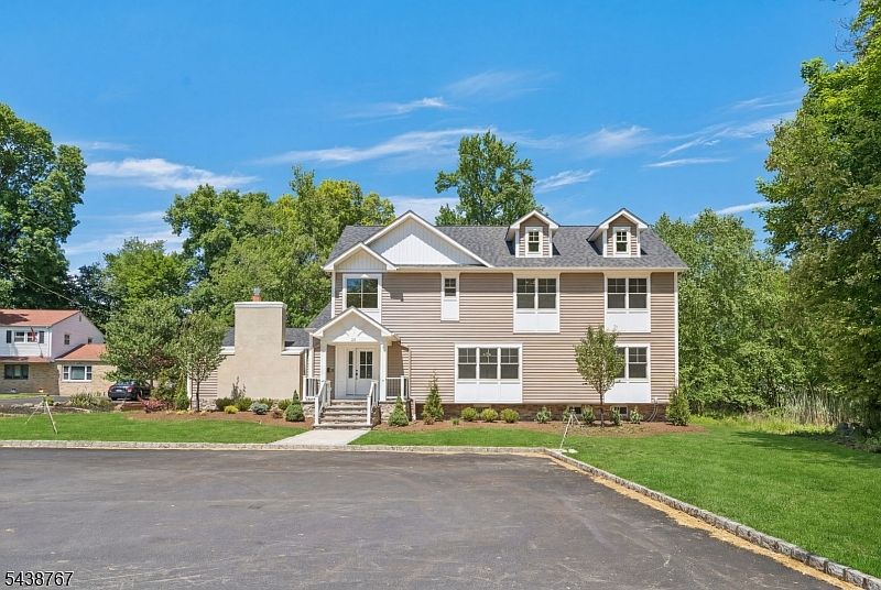1st image of 12 Rever Dr