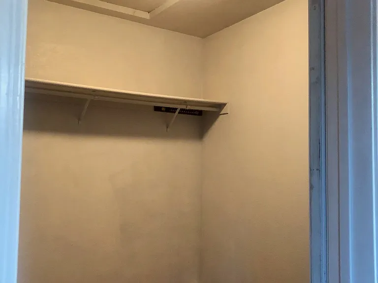 13568 Kismet Ave — Photo 24