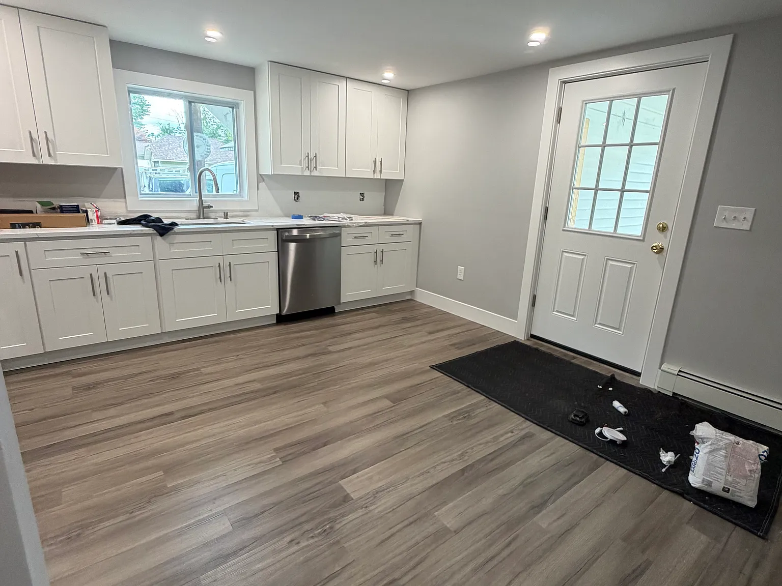 2 bed, 991 sqft, $2,000 — Photo 3