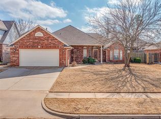2928 Misty Ridge Dr, Norman, OK 73071