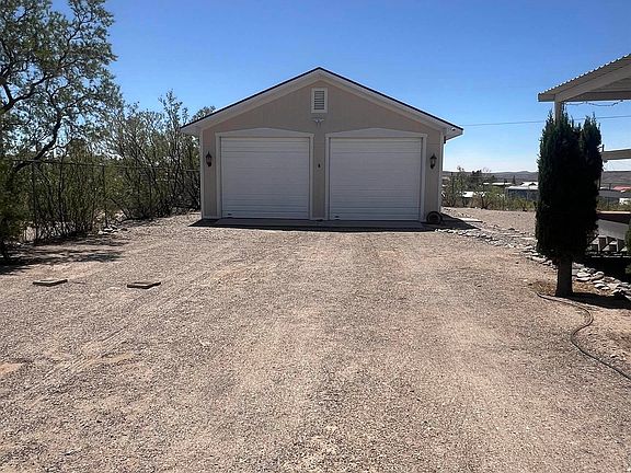 2nd image of 200 Trinity Ave