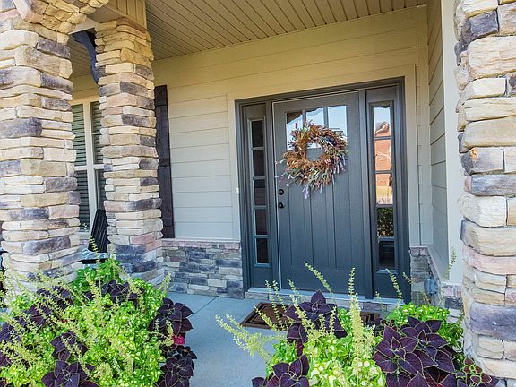 3rd image of 1203 Pleasant Colony Ct