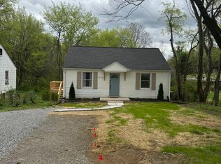 1210 Daniel St, Clarksville, TN 37040
