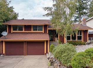 2960 Delphi Loop NE, Bremerton, WA 98311