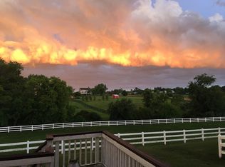 36210 Trail Horse Ln, Round Hill, VA 20141