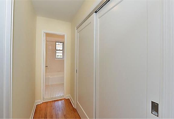 2nd image of 6535 Yellowstone Blvd APT 3D