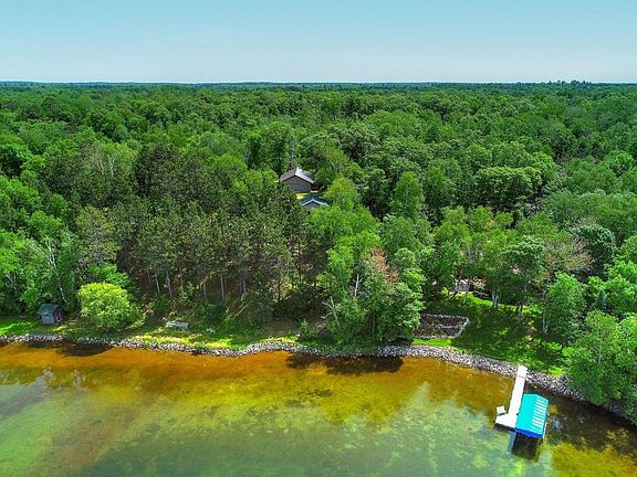 5th image of 20152 Clearwater Dr