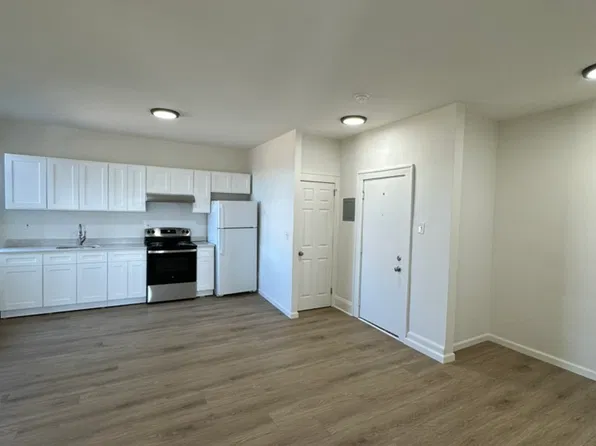 951 Edgewater Ave, 951 Edgewater Ave #3dc1b0337, Ridgefield, NJ 07657