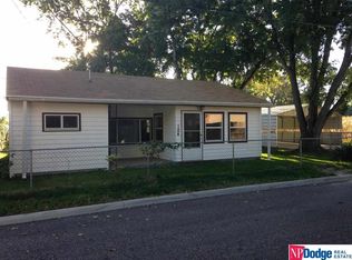 104 Huron Cir, Council Bluffs, IA 51501