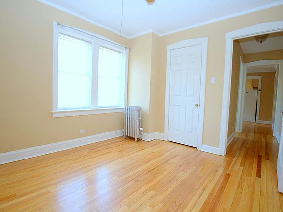 2nd image of 421 Wisconsin Ave