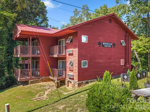 55 Observation Point Rd, Bryson City, NC 28713