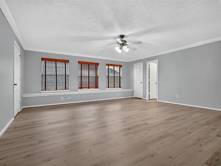 14519 Basalt Ln — Photo 24