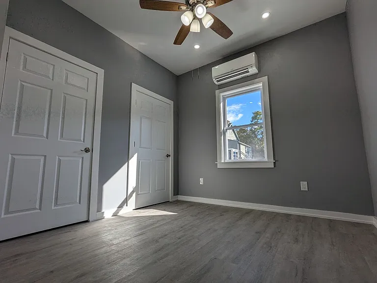 64 Howard St — Photo 5