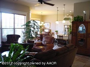2nd image of 15 Lindsey Ln