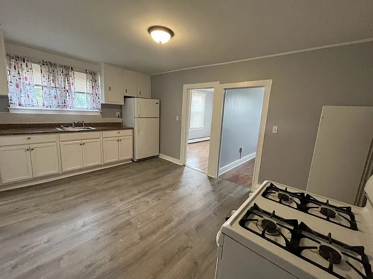 22 Green St #4 — Photo 2