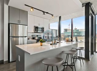 1220 W Randolph St #2356, Chicago, IL 60607