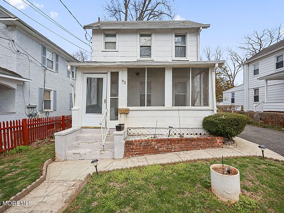 3rd image of 93 Center Street
