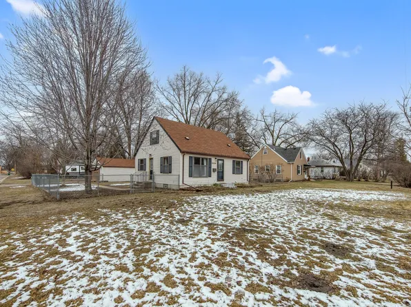 6928 60th Ave N, Crystal, MN 55428