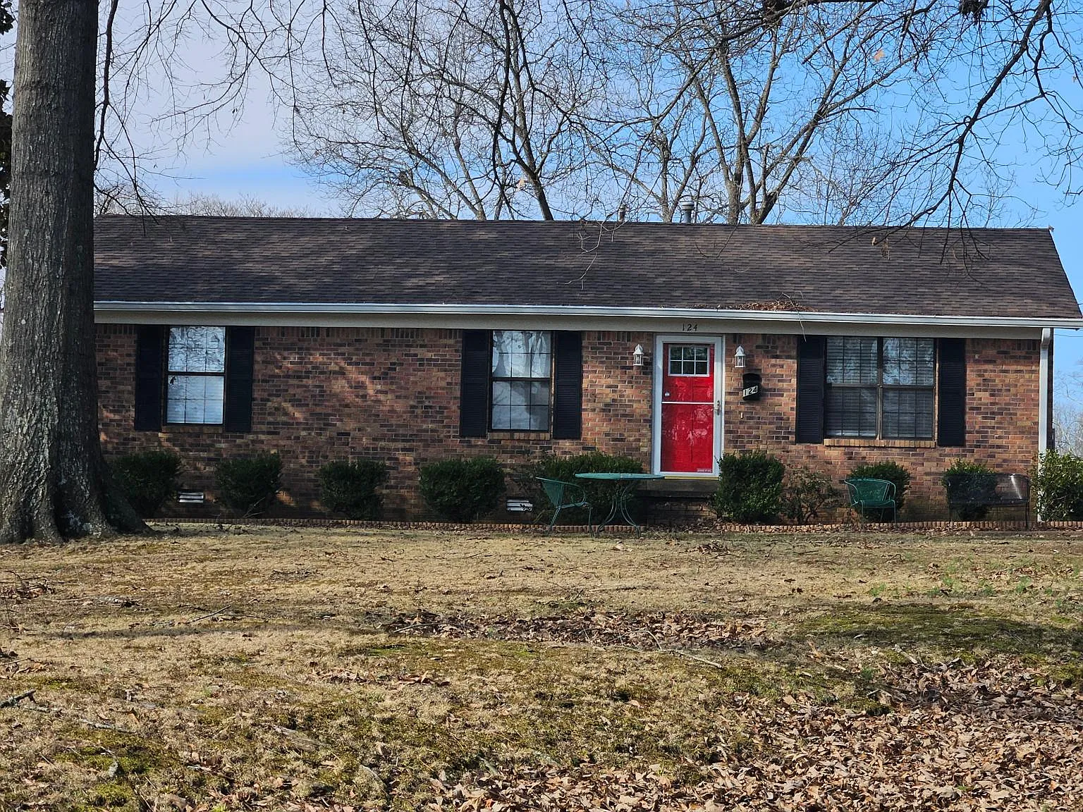 3 bed, 1.5 bath, 1269 sqft, $1,500 — Photo 4
