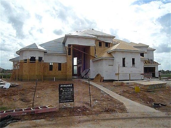 2nd image of 77 Sunset Park Ln