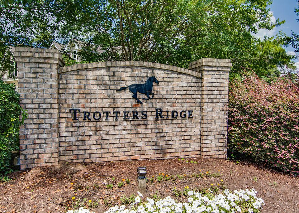 1st image of 1049 Trotters Blvd