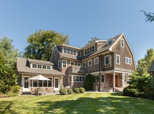 86 Pickwick Rd, Newton, MA 02465