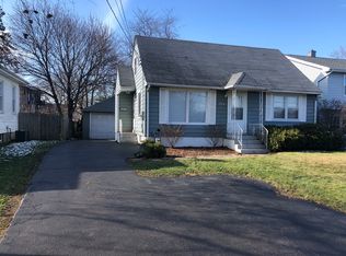 324 Brittain Ave, Grayslake, IL 60030