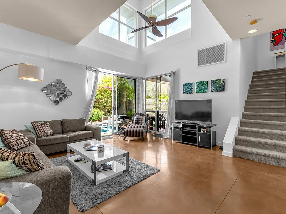 3563 Penny Ln