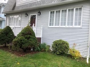 501 Housatonic Ave, Stratford, CT 06615